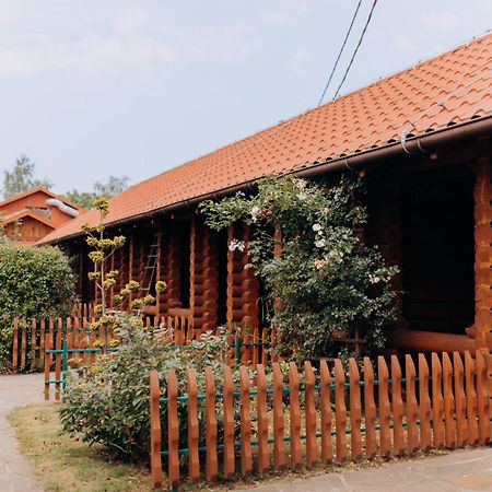 Arta City Hotel Yavoriv  Exterior photo